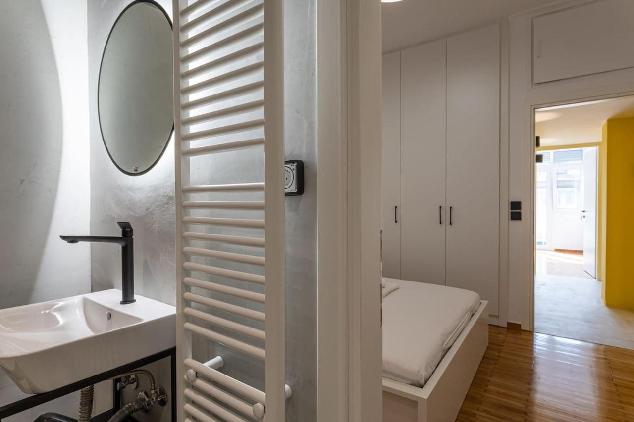 Apartamento Luxury Penthouse On Akadimias With 2 Bed & 2 Bath Atenas Exterior foto