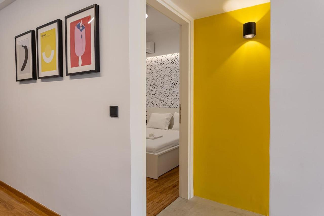 Apartamento Luxury Penthouse On Akadimias With 2 Bed & 2 Bath Atenas Exterior foto